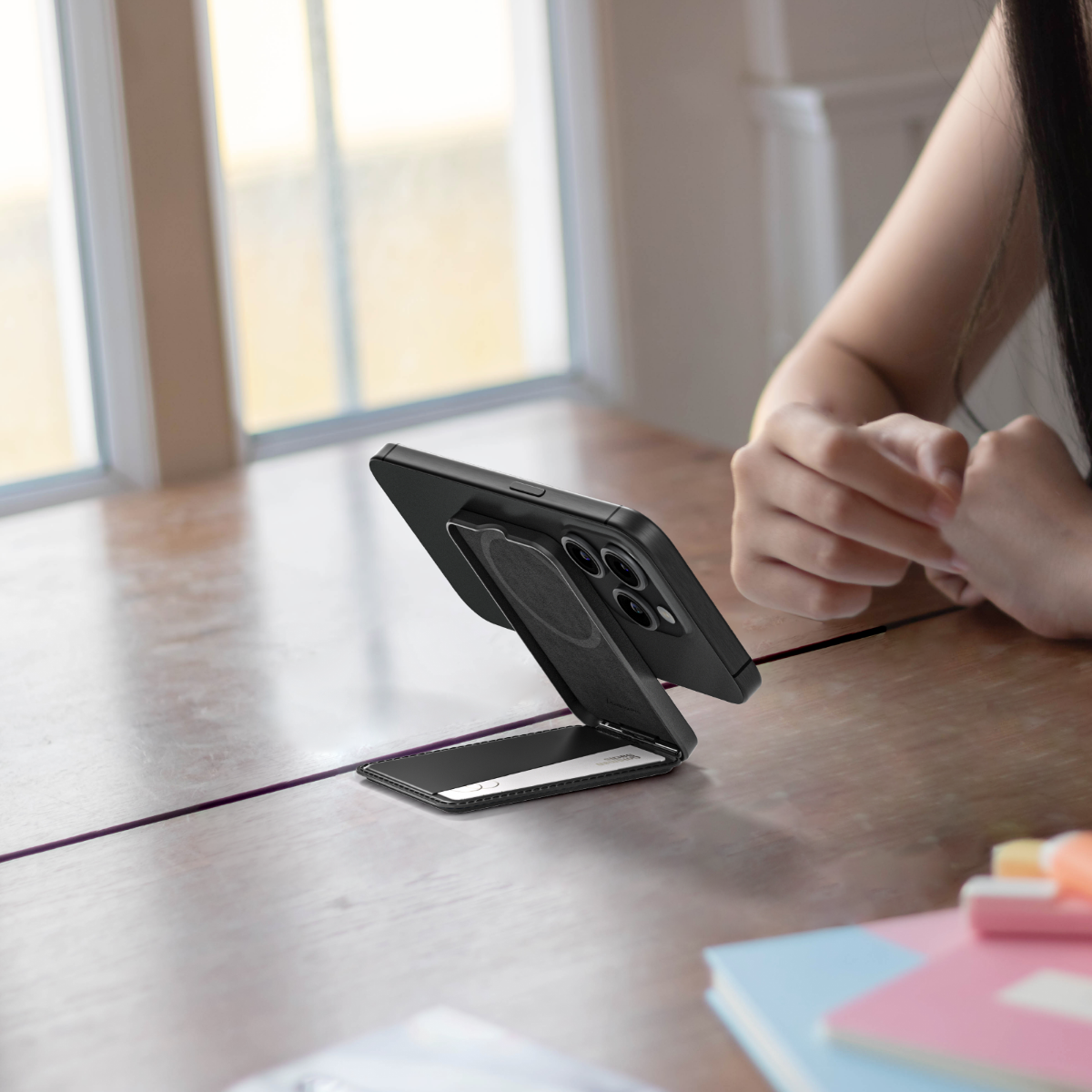 AMAZINGTHING Travel Mag Fold Pro Glamour Link (MagSafe Compatible) - Black
