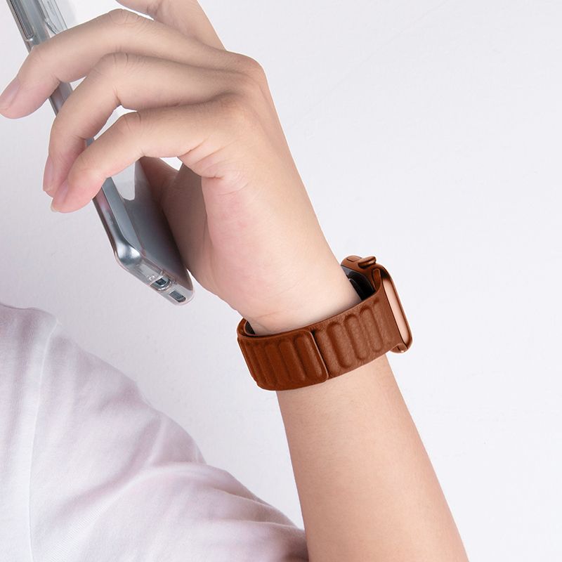 Apple Watch 44 / 45 / 46 / 49mm hoco. WA23 Original series leather chain magnetic strap - brown