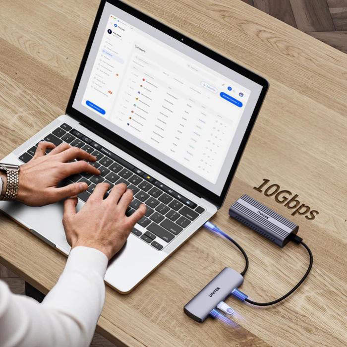 Unitek 4-in-1 uHUB Q4 USB-C Hub