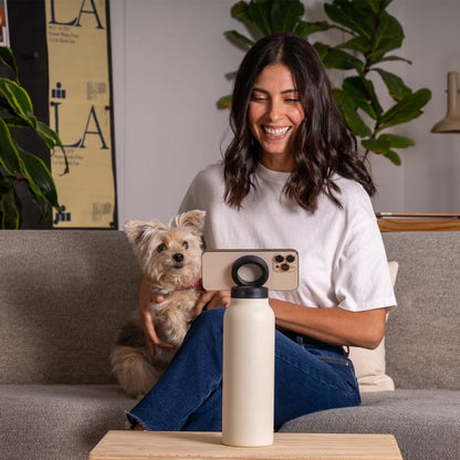 Ringo Water Bottle with Magnetic Phone Mount - Ivory 950ml (32oz)